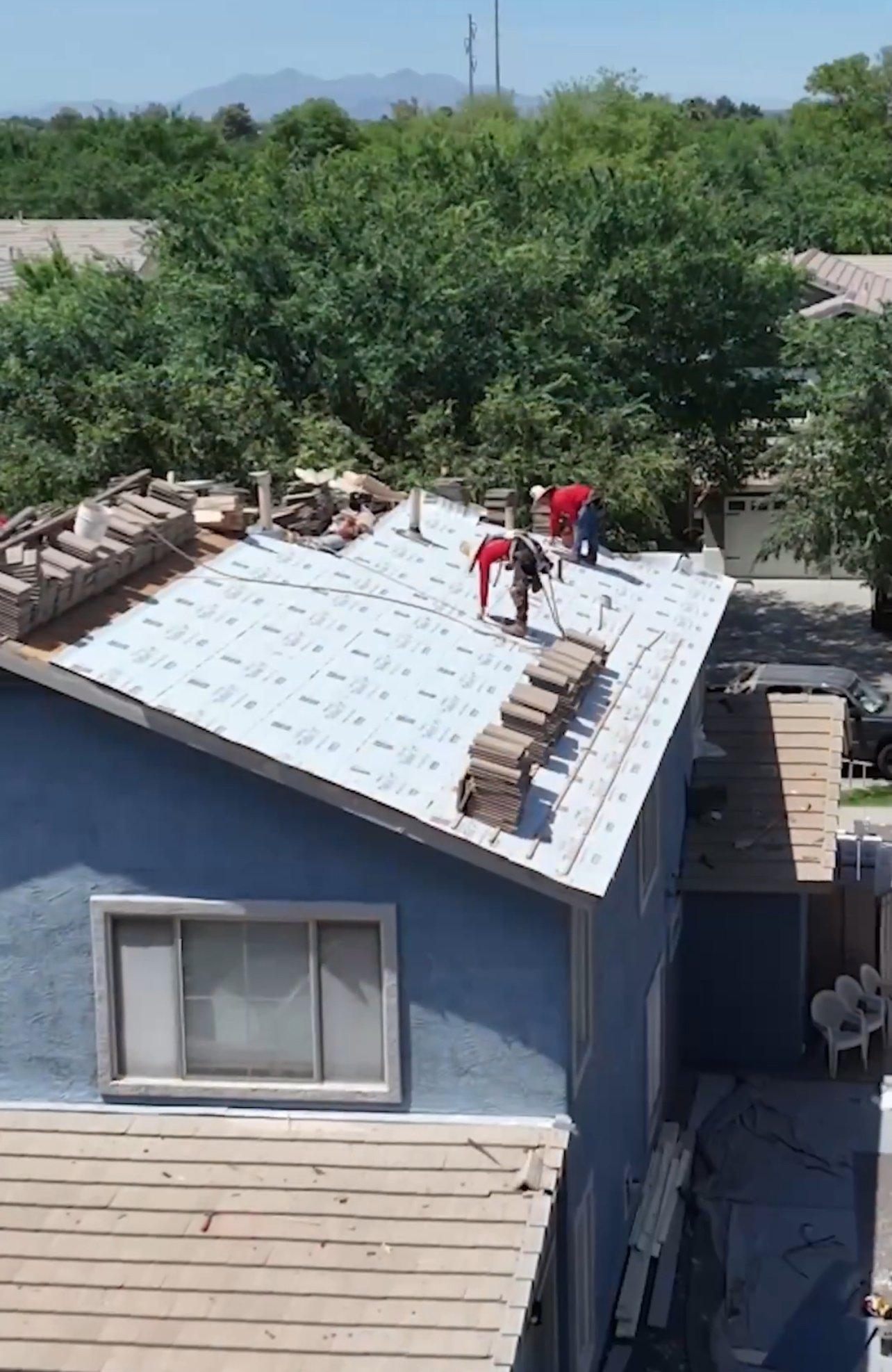 ROOF REPAIR
